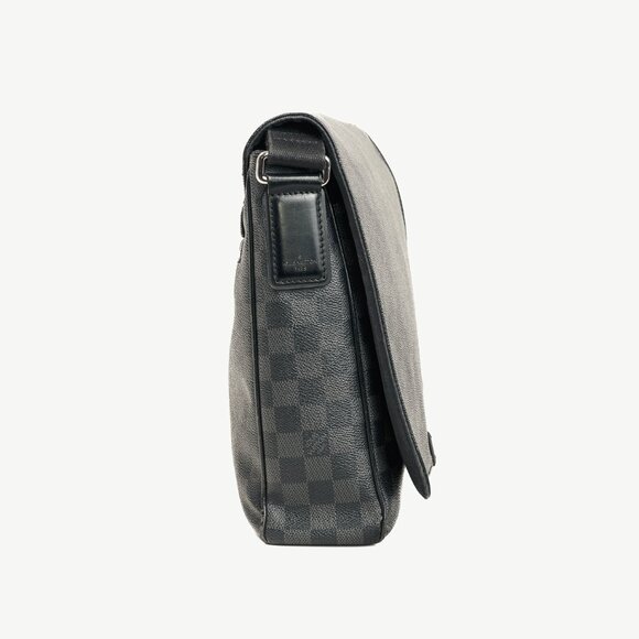 Louis Vuitton Graphite Damier District MM Cross Body Bag - Picture 3 of 14